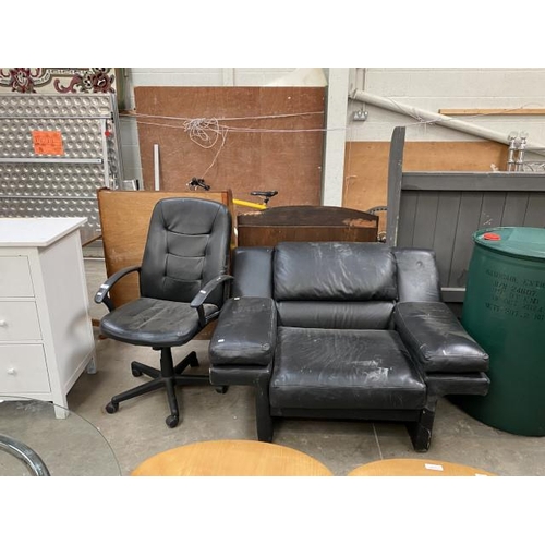 29 - Swivel office chair (62W cm) & black leather contemporary armchair (124W cm)