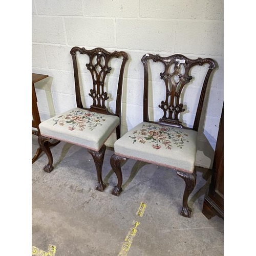 46 - Pair of Georgian mahogany tapestry seated hall chairs (58W cm)