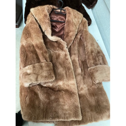 331 - 3 Ladies fur coats (no sizes) (1 in need of some repair)