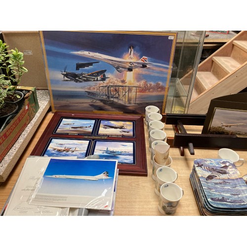 346 - Collection of Concorde, British Airways & RAF memorabilia inc. limited edition porcelain plaque 440/... 