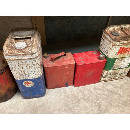 400 - 9 Vintage oil cans inc. Mobil & High Speed