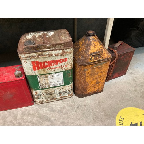 400 - 9 Vintage oil cans inc. Mobil & High Speed