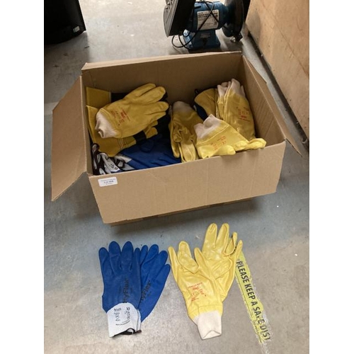 409 - Approx. 70 pairs of work gloves inc. Ansell & Hyflex (NEW)