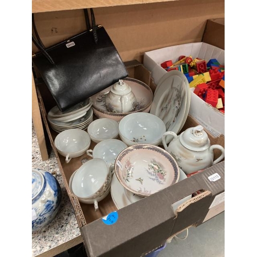 432 - Box of Oriental tablewares and a vintage leather handbag