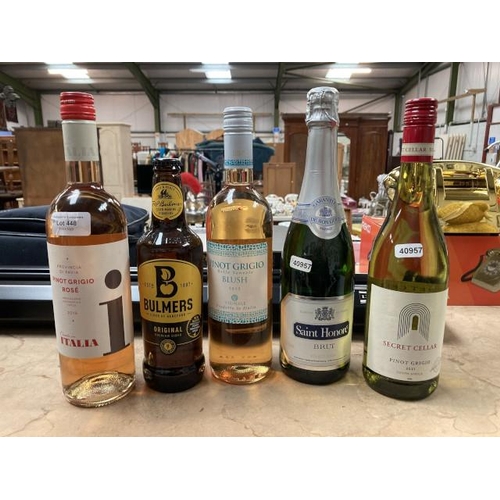 448 - 4 bottles of wine - Italian Pinot Grigio Rose 2018, Secret Cellar Pinot Grigio 2021 South Africa, It... 