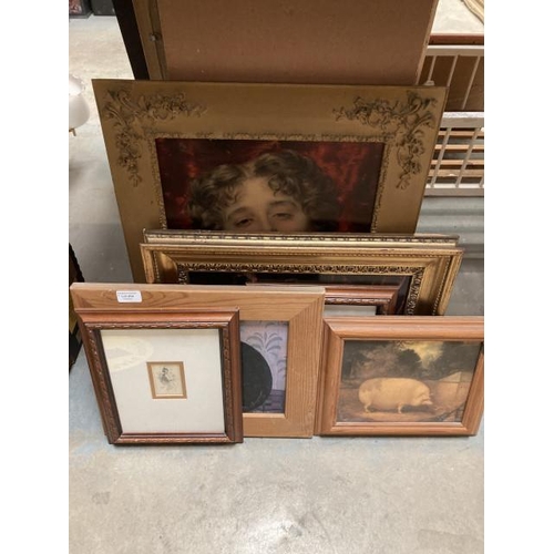 454 - Gilt framed oleograph 