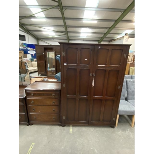 81 - Oak 4 drawer chest 93H 76W 45D and matching 2 door wardrobe 180H 126W 55D