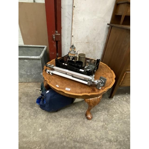 98 - Walnut coffee table 40H 76diam, camera tripod and tankards