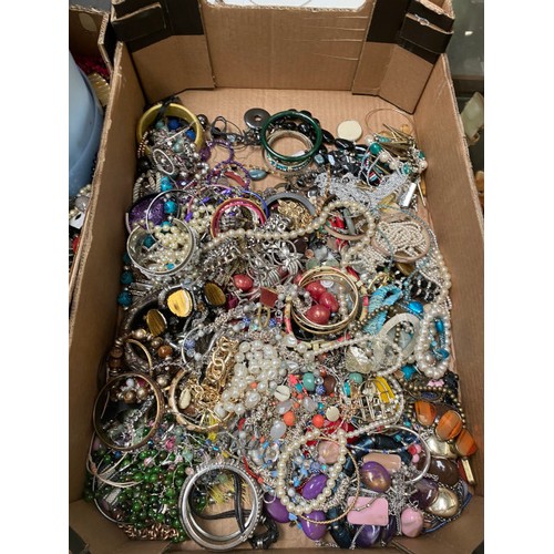 418 - 3 boxes of assorted costume jewellery etc