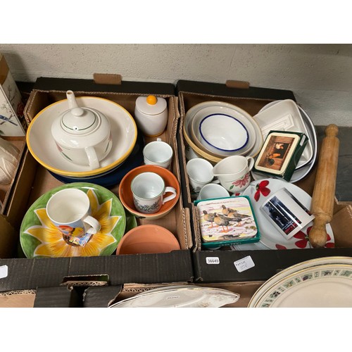 376 - 10 boxes of collectables incl. Noritake, Duchess 