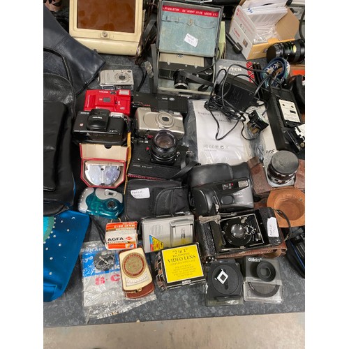 381 - Selection of cameras and photographic equipment including tripod, Photaz westbury printer, Panasonic... 