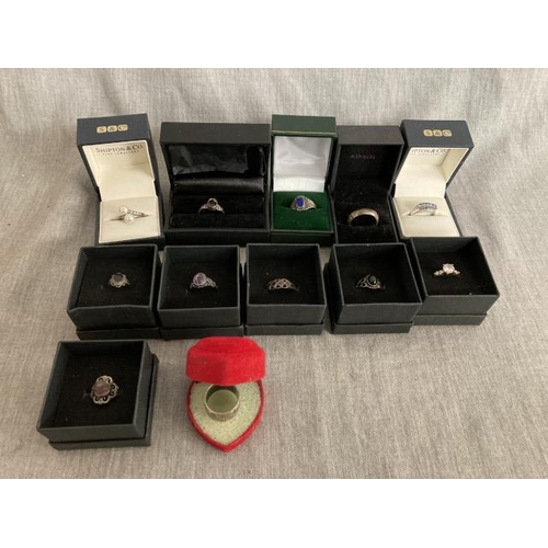 311 - 11 silver rings Inc. jet, blue John, amethyst, pearl etc. & one other (Various sizes)