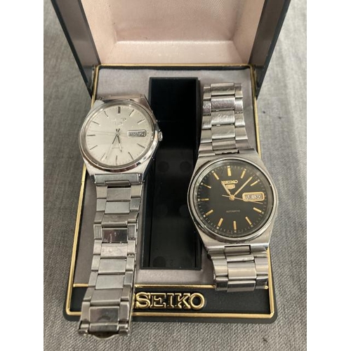 314 - Boxed Seiko 5 automatic watch (967831) & Seiko 5 automatic watch (560398)