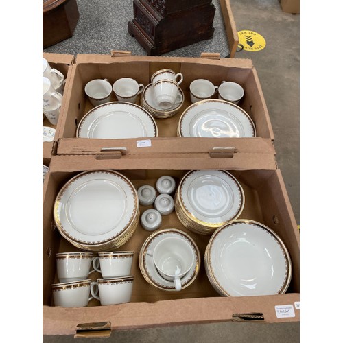 541 - Assorted collection of dinner & tea wares Inc. Duchess 