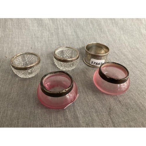 305 - Birmingham silver napkin ring (17g), two pairs of silver rimmed salts Inc. cranberry glass