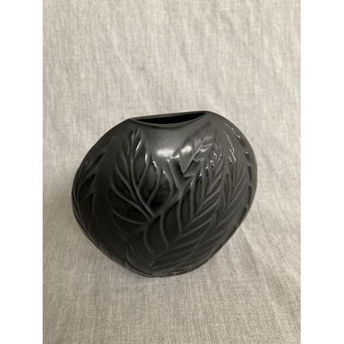 309 - Black Lalique vase signed to base (11.5cm tall)