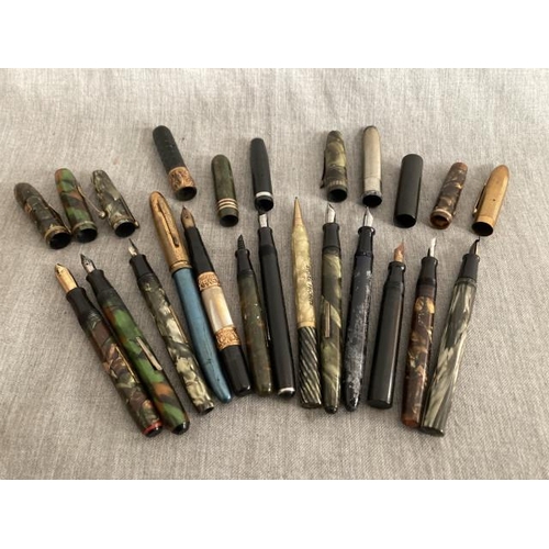 361 - Assorted vintage fountain pens including Eversharp Junior, Wearever, Esterbrook etc.