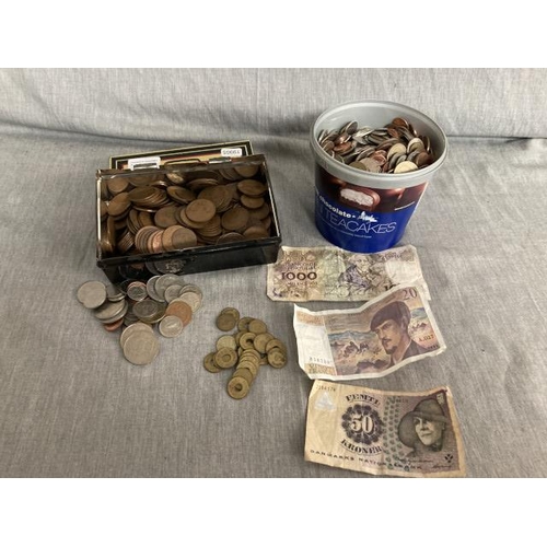 267 - 2 boxes of assorted coins and paper money including foreign, one pennies, London tokens etc