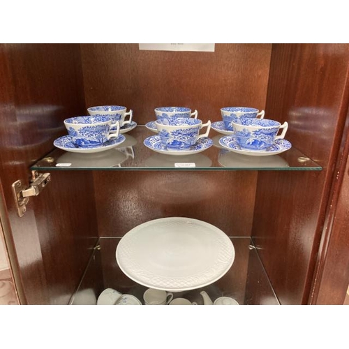 364 - 6 Spode blue & white cups and saucers and a Schumann Arzberg cake stand (32cm diameter)