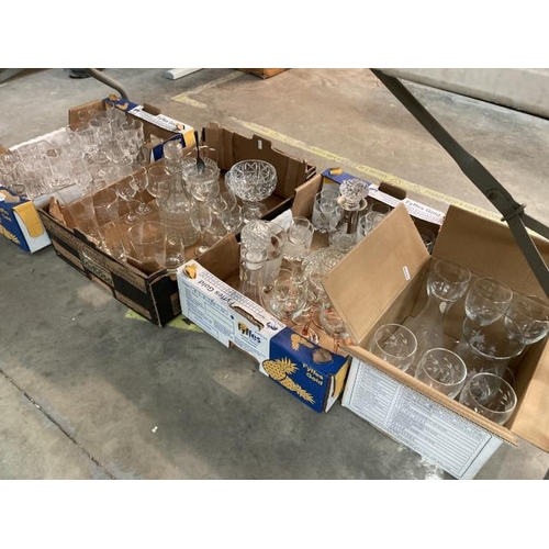 391 - 4 boxes of mixed glassware Inc. carafe, ships decanter, whisky decanter, glass coasters, ice bucket ... 