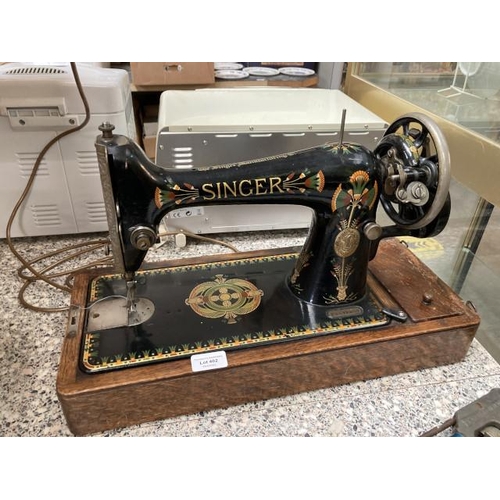 402 - Singer sewing machine F9878470