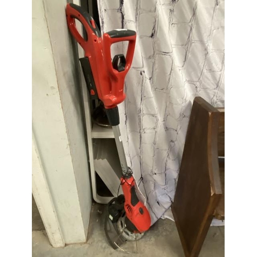 218 - Flymo CCTE25 cordless strimmer with charger (As found)
not charging