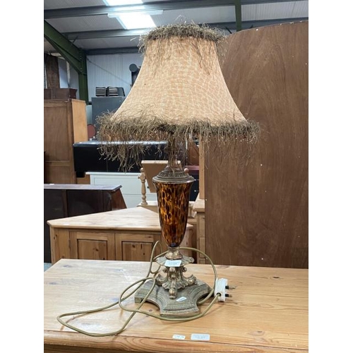 226 - Decorative table lamp