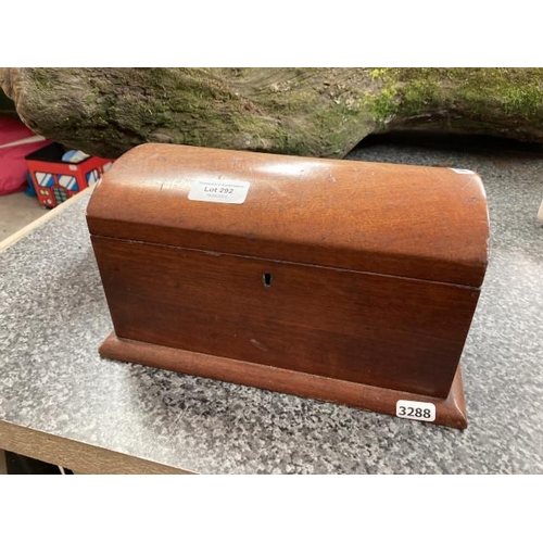 292 - Vic. mahogany dome topped jewellery box