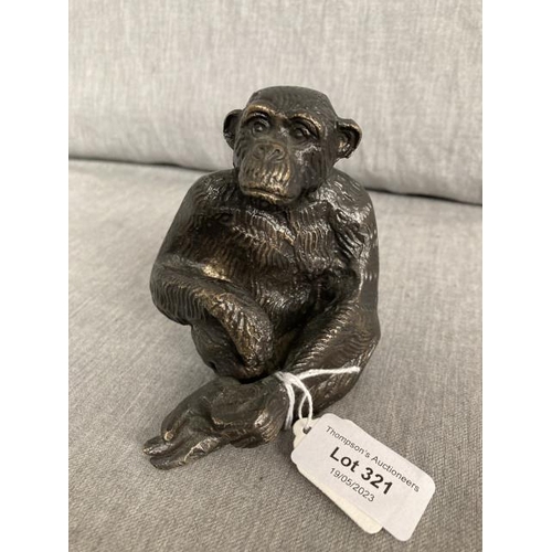 321 - Solid cast bronzed Chimpanzee (Approx. 822g & 10.5cm tall)