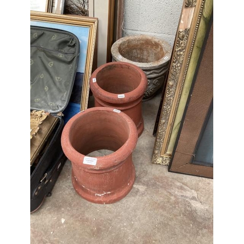 643 - 2 chimney pots 31H x 25cm diameter and 2 garden planters 28H 32cm diam and 21H 31cm diam