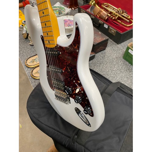 272 - Cased 3/4 Fender Stratocaster with synchronized tremolo electric guitar (serial no. WORN, could be 1... 