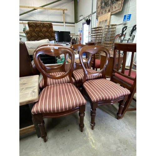 146 - 4 Victorian mahogany balloon back chairs 44W