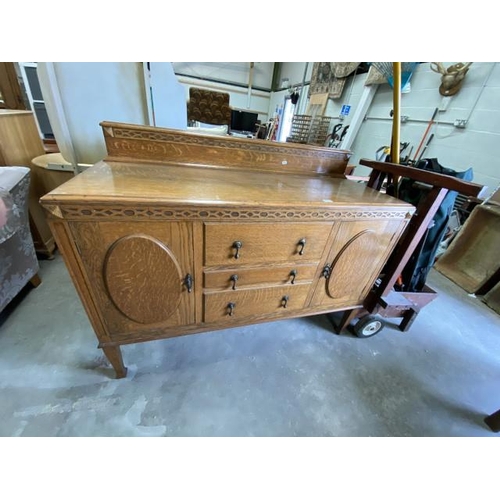 170 - 1930's oak sideboard 112H 137W 51D