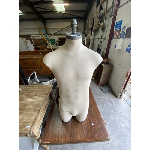 201 - Table top male form mannequin 100H