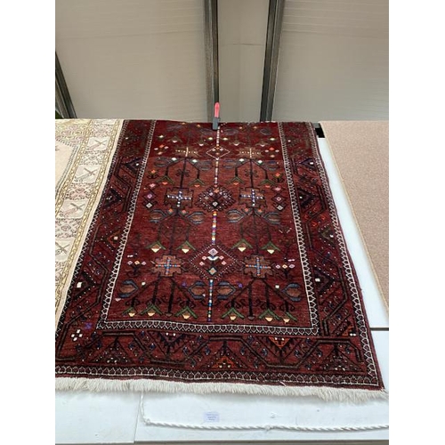 213 - Persian rug 170 x 100cm