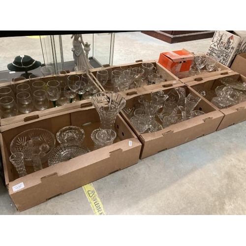 522 - 6 boxes of mixed glassware Inc. Swarovski crystal animals, cake stands, wine glasses, cut glass deca... 