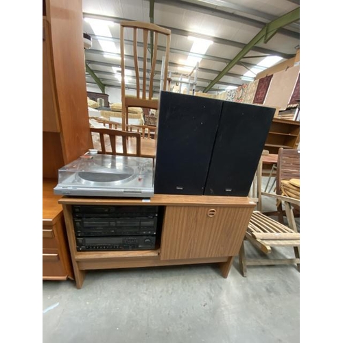 69 - Toshiba SS 230 speakers, Sony turntable PS-T22, Technics stereo receiver SA-R23OL, Technics cassette... 