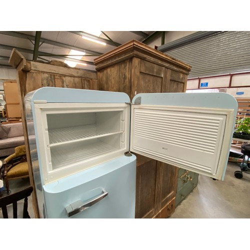 223 - Blue SMEG fridge freezer 170H 60W 70D (some rusting to bottom sides)