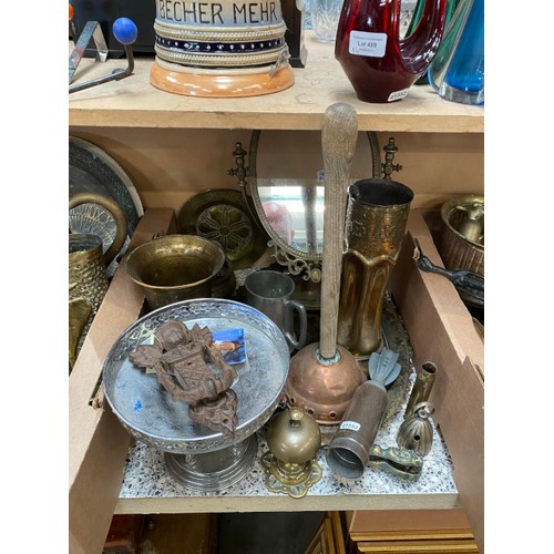 487 - Selection of metal wares inc. brass dressing table mirror, charger, brass candlesticks, door knocker... 