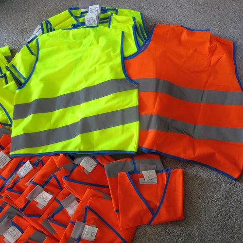 302 - 20 yellow (ages 5-6 years) and 20 orange (ages 9-10 years) high visibility children's vests