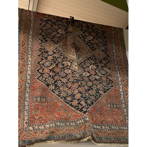 18 - Persian rug 210 x 135cm