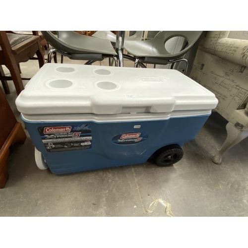 109 - Coleman Xtreme 5 wheeled cool box (new)