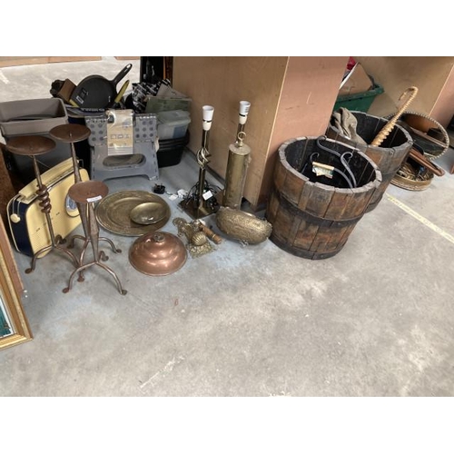 496 - Quantity of treen including 2 half barrell planters, bowls etc, quantity of brass & copper incl tray... 