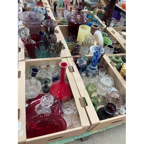 517 - 4 good boxes of art glass