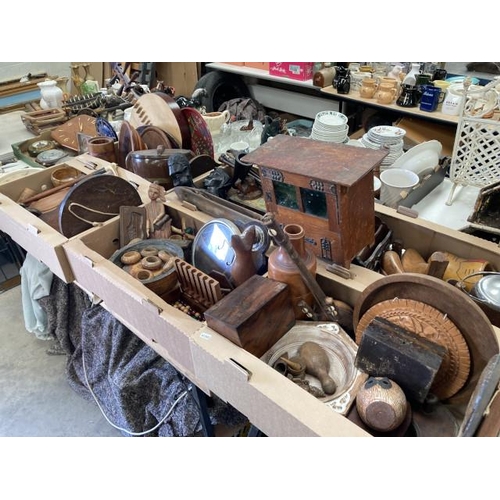 522 - 6 good boxes of treen incl, bowls, carved figures, boxes, shoe lasts, biscuit barrell etc