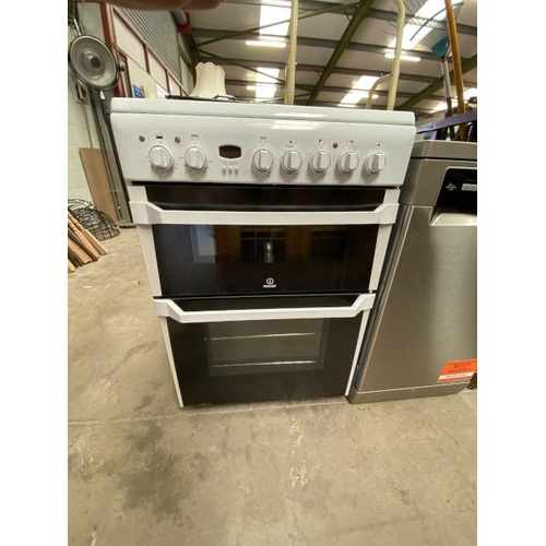 66 - Indesit ID60C2(W) electric double oven