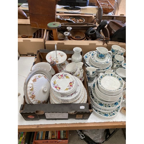 514 - Large quantity of tablewares incl Midwinter 