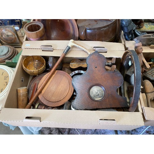 522 - 6 good boxes of treen incl, bowls, carved figures, boxes, shoe lasts, biscuit barrell etc