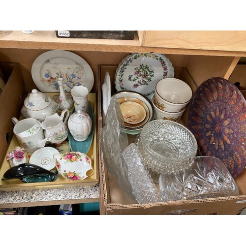 471 - Brass jam pan, 8 boxes & tray of collectables, glassware, china Inc. Paragon 'Belinda' tea set, J&G ... 