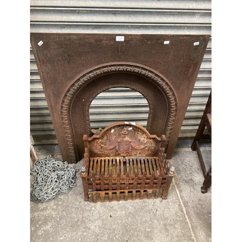 182 - Cast fire insert 97H 87W, fire basket 45H 56W 28D etc (all for restoration)